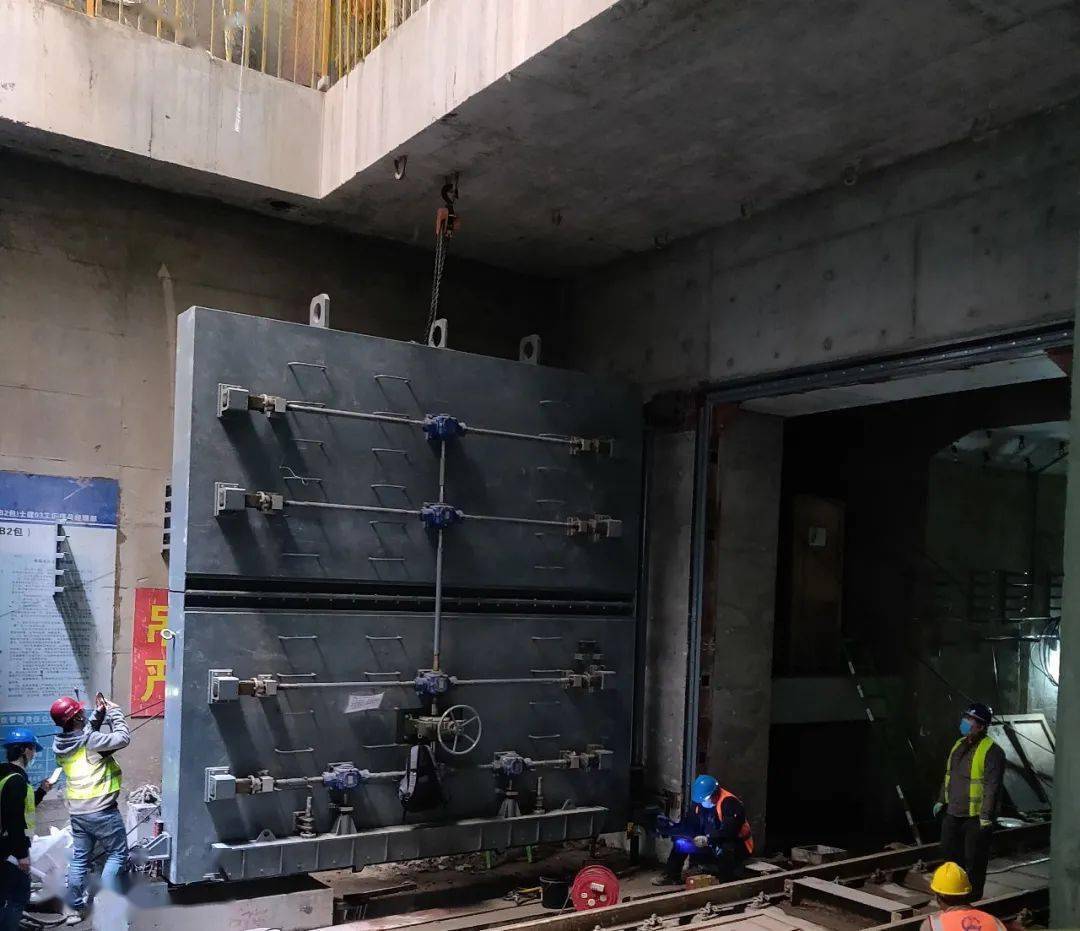 地鐵防淹門(mén)